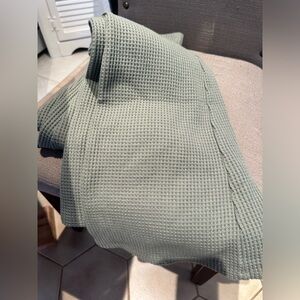 Green crepe flare bottom pants